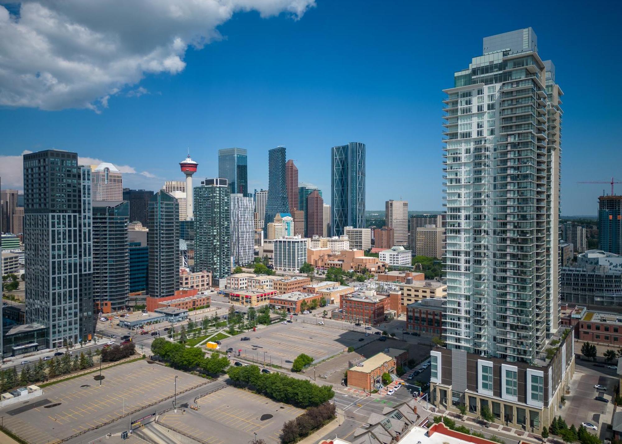 Modern Suite Calgary Downtown 5 Min Walk Stampede Kültér fotó