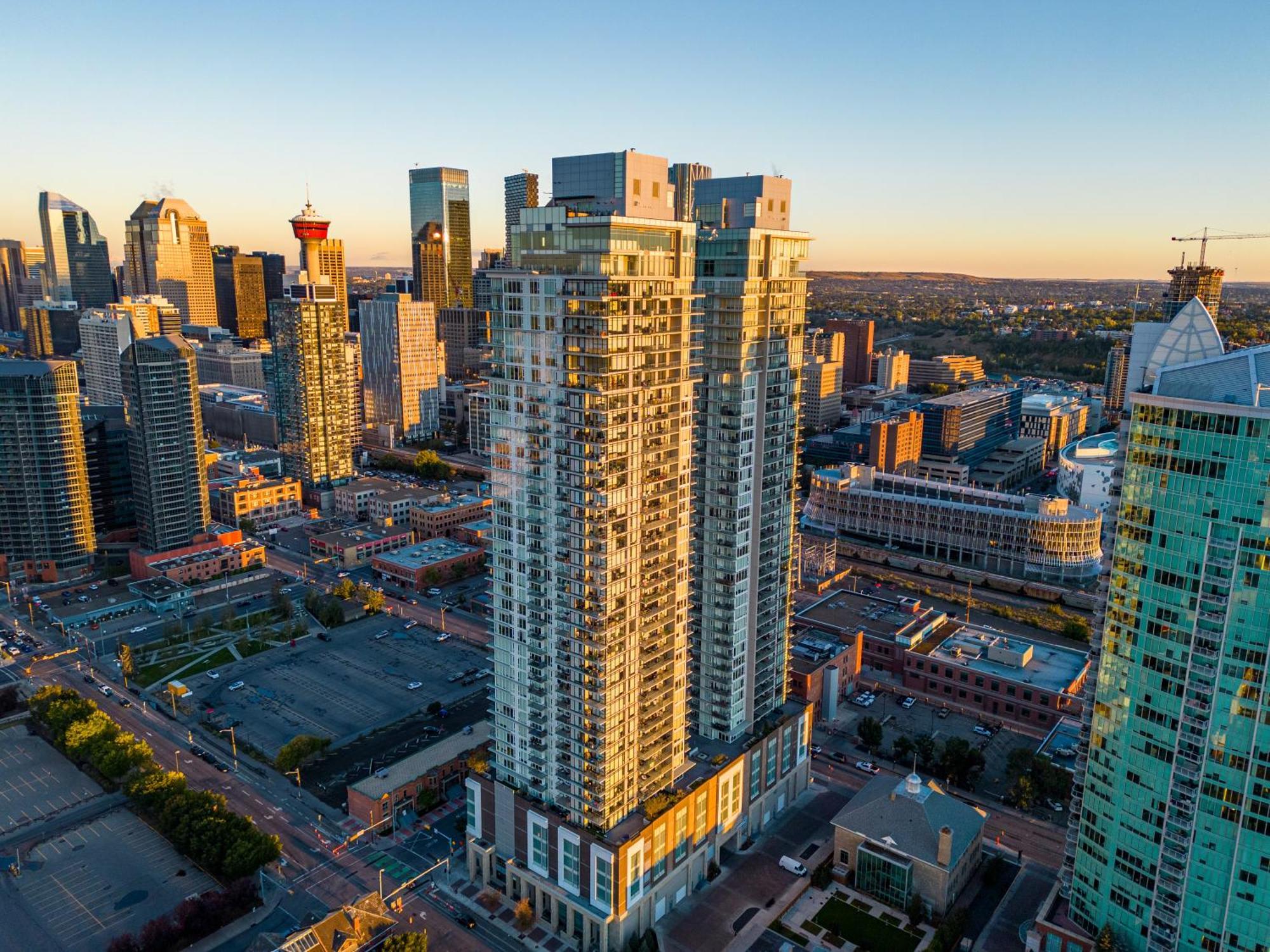 Modern Suite Calgary Downtown 5 Min Walk Stampede Kültér fotó